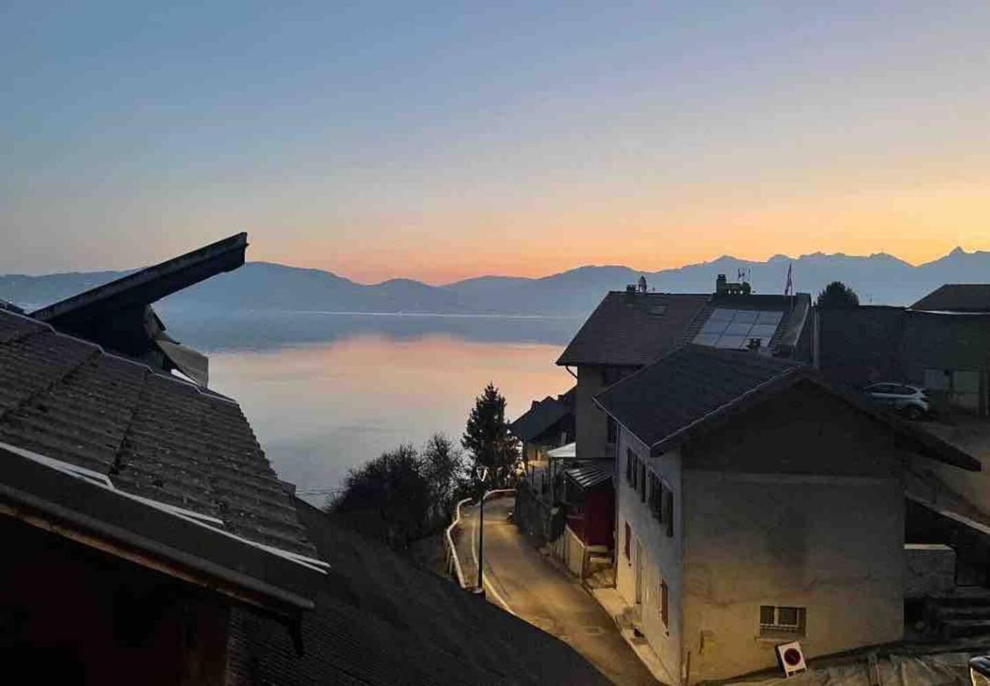 Chez Malou & Hugo Vue Lac Proche Suisse & Stations ! Saint-Gingolph Exterior foto